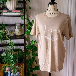 NWT Christmas Graphic Tee